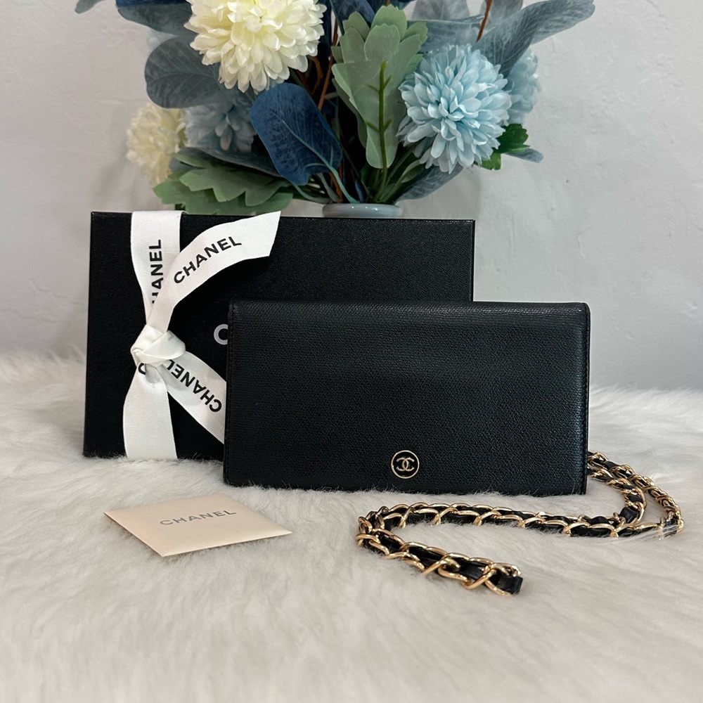 CHANEL Black Wallet with Gold Chain